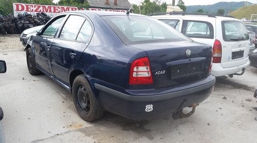 Dezmembrez Skoda Octavia, an 2001, 1.6 benzina