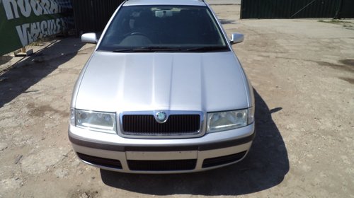 Dezmembrez Skoda Octavia an 2002, motor 1896 cc, diesel