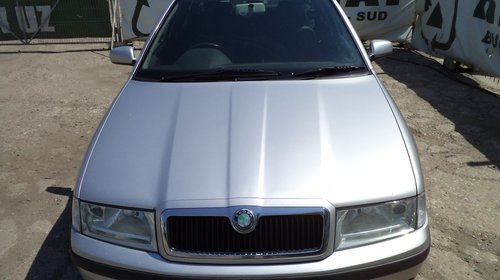 Dezmembrez Skoda Octavia an 2002, motor 1896 