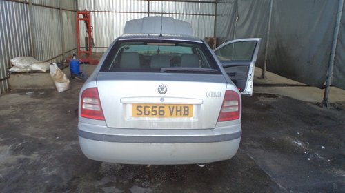 Dezmembrez Skoda Octavia an 2005, motor 1896 