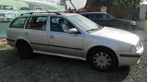 Dezmembrez Skoda Octavia I, 2002