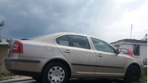 Dezmembrez Skoda Octavia II 1,6 mpi 102 cp 2005