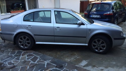 Dezmembrez skoda octavia