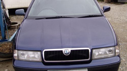 Dezmembrez Skoda Octavia