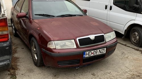 Dezmembrez Skoda Octavia1\1.8SLX\2000