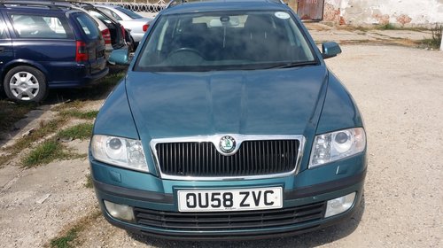 Dezmembrez Skoda Octavia 2, an 2008, cutie DS