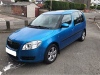 Dezmembrez Skoda Roomster 1.4 TDI anul 2009, volan pe stanga