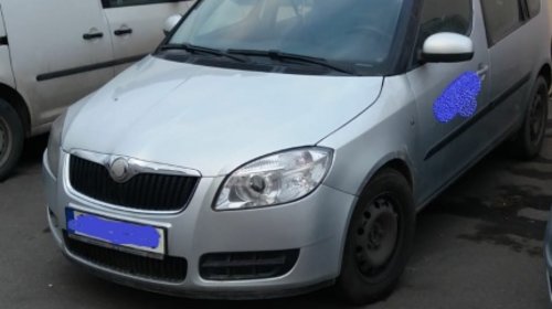 Dezmembrez skoda roomster fabia 2 2008 1,4 td