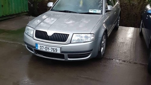 Dezmembrez skoda superb 1.9 TDI 2007