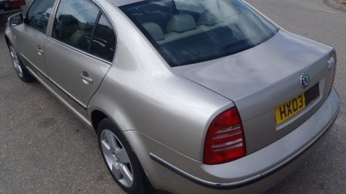 Dezmembrez skoda superb 2.5tdi aym an 2006