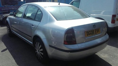 Dezmembrez Skoda Superb 2006 SEDANE 1.9 TDI