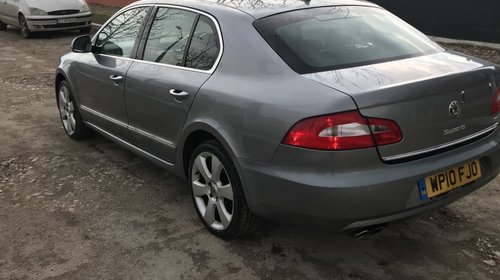 Dezmembrez Skoda Superb 2011 HATCHBEACK 2.0