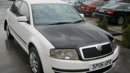 Dezmembrez Skoda Superb