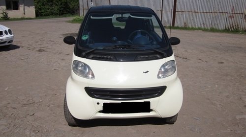 Dezmembrez Smart City-Coupe