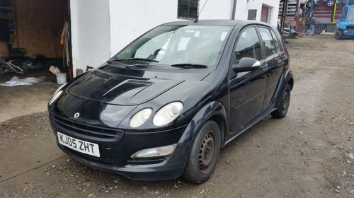 Dezmembrez Smart Forfour 1.1 55kw 75cp 2006