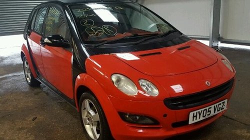 Dezmembrez smart forfour motor 1.1 benzina an