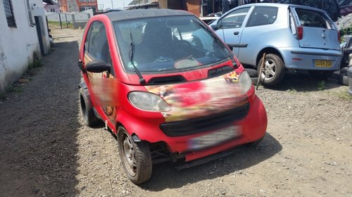 Dezmembrez Smart Fortwo 0.6 33kw 45cp 1999