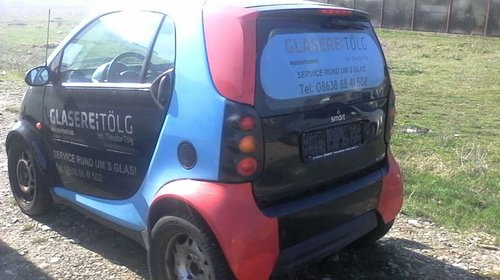 Dezmembrez Smart ForTwo model 2000