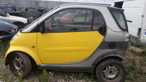 Dezmembrez Smart Fortwo