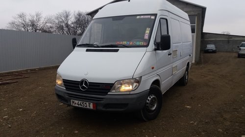 Dezmembrez sprinter 311 cdi an 2002