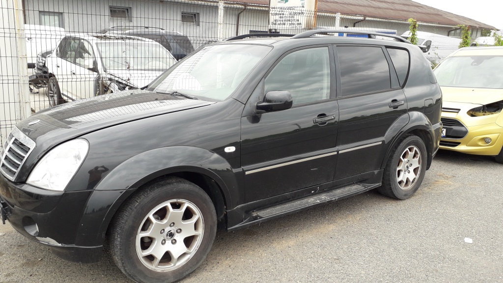 DEZMEMBREZ SSANGYONG REXTON 2.7D AUTOMAT