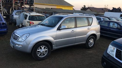 Dezmembrez SsangYong Rexton motor 2.7 xdi cu 