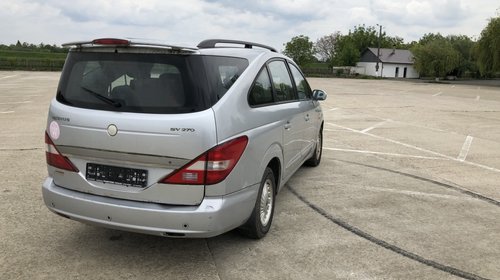 Dezmembrez SsangYong Rodius 4X4, an 2005, XDI