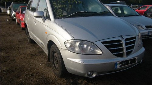 Dezmembrez SsangYong Rodius din 2006, 2.7d,