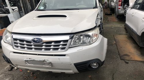 Dezmembrez SUBARU FORESTER , an 2010 .