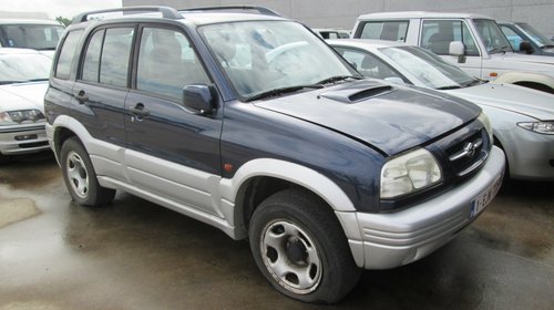 Dezmembrez suzuki grand vitara an 2000 motor 