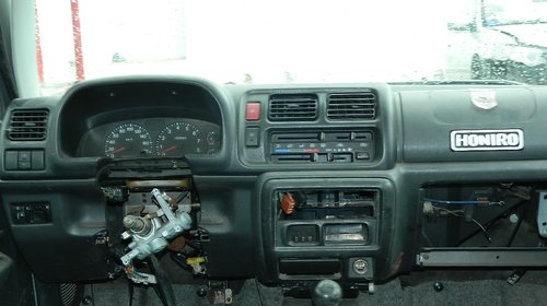 Dezmembrez Suzuki Jimny ,1998-2005