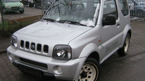 Dezmembrez Suzuki Jimny din 2001, 1.3b,