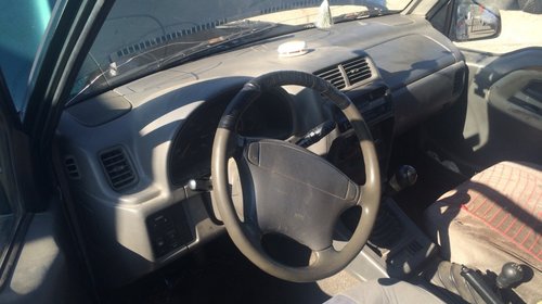 Dezmembrez Suzuki Vitara 2,0 tdi 1998