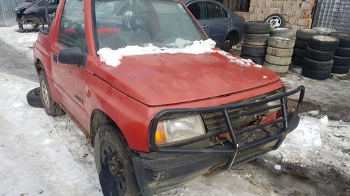 Dezmembrez Suzuki Vitara an 1996 motor 1.6