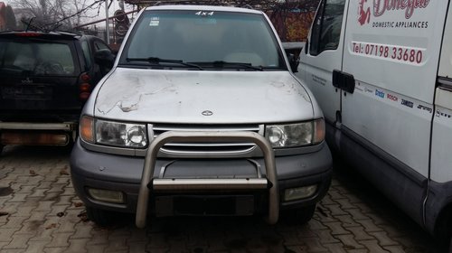 Dezmembrez Tata Safari Fabricatie 2000 motor 