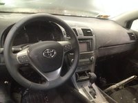 Dezmembrez toyota avensis 2.2 2009