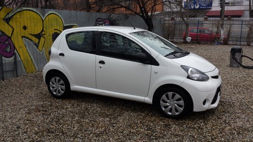 Dezmembrez toyota aygo 2005-2014 1.0 benzina