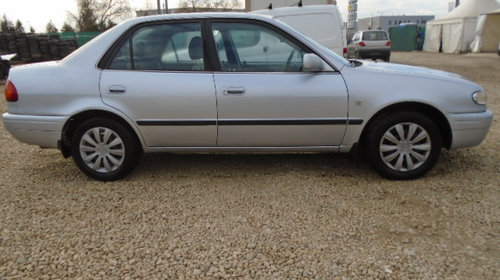 Dezmembrez Toyota Corolla 2001 Sedan 1.6