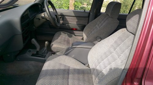 Dezmembrez Toyota hilux surf 4 RUNNER 2.4tdi 1998