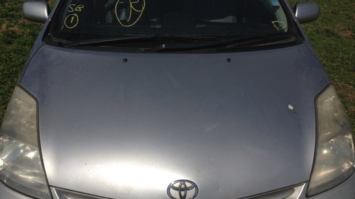 Dezmembrez Toyota Prius II