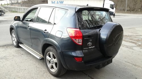 Dezmembrez Toyota RAV 4 2.2D-CAT, 177cp, 4x4, cutie 6 tr., an 2006