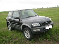 Dezmembrez Toyota RAV 4 din 2000, 2.0b