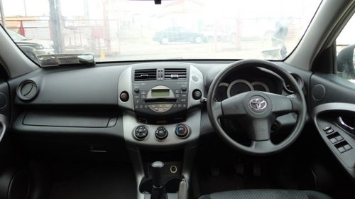 Dezmembrez Toyota Rav 4 Iii 2.2 100kw 136cp 2006-2012