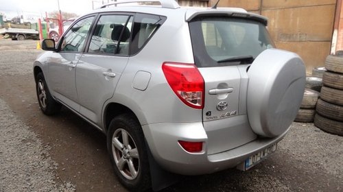 Dezmembrez Toyota Rav 4 Iii 2.2 100kw 136cp 2006-2012