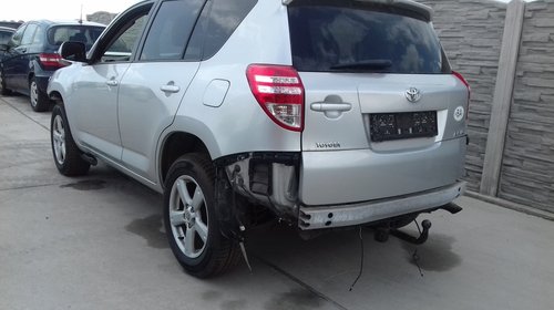 Dezmembrez Toyota RAV 4 XA30 2.2 D4D cod 2AD-