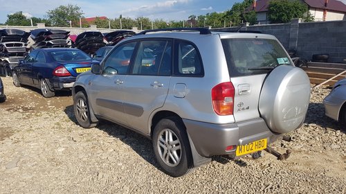 Dezmembrez Toyota Rav 4