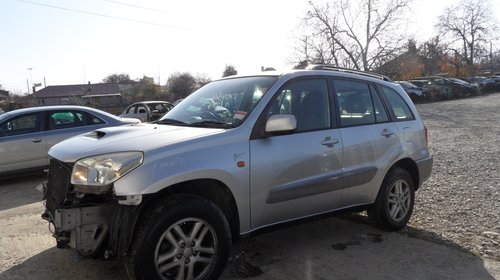 Dezmembrez Toyota RAV4 2003 2.0 diesel