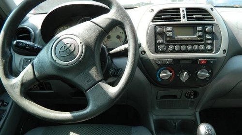 Dezmembrez Toyota RAV4 - 2004