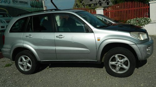 Dezmembrez Toyota Rav4 din 2000-2003