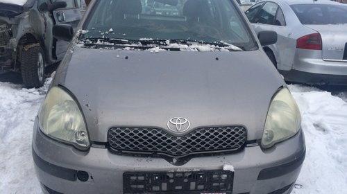 Dezmembrez Toyota yaris 1,4 D-4D 2004